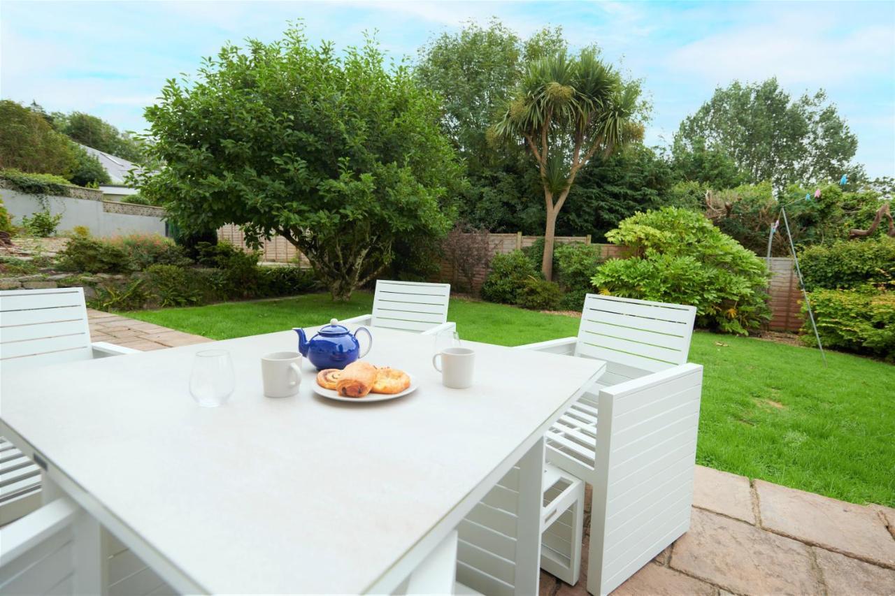Sea Gem- Beautiful Family Home With Stunning Sea Views & Garden Tenby Ngoại thất bức ảnh