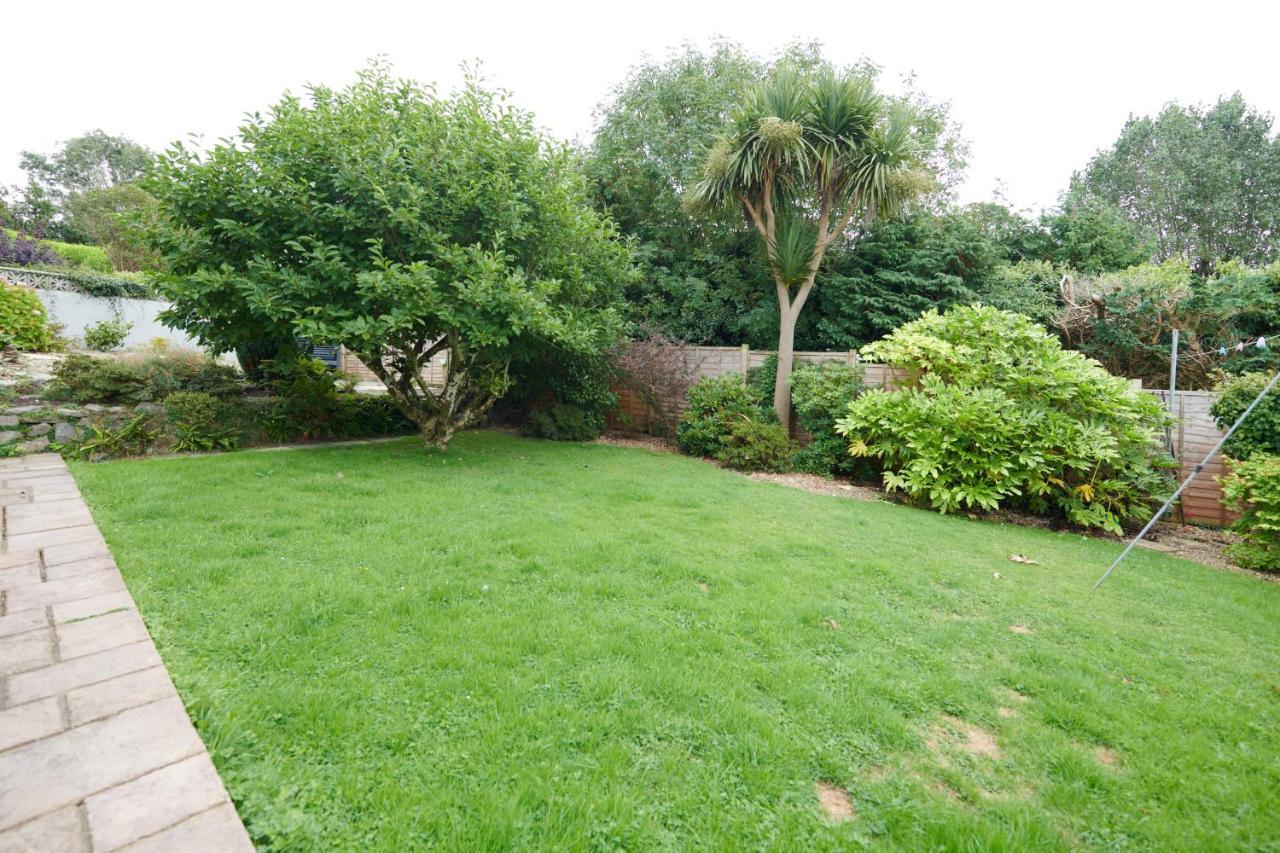 Sea Gem- Beautiful Family Home With Stunning Sea Views & Garden Tenby Ngoại thất bức ảnh